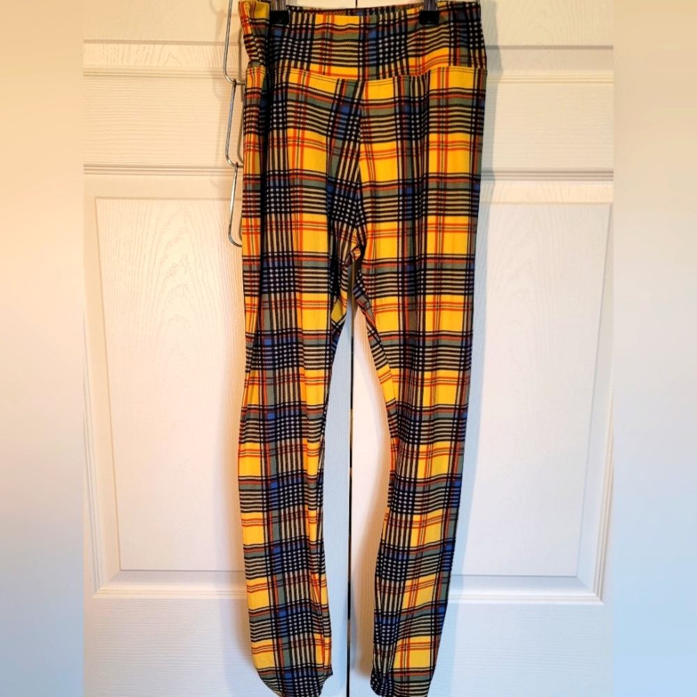 Soft Plaid Leggings